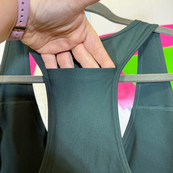 Fabletics, Women's Dark Green Zip-Front Sports Bra. Size 2X. Good used condition - Picture 6 of 6